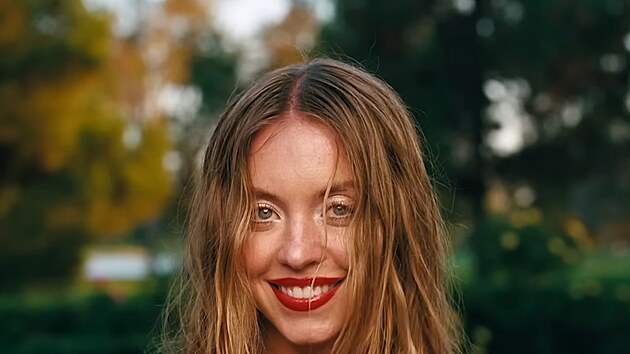 Sydney Sweeney v Euphorii