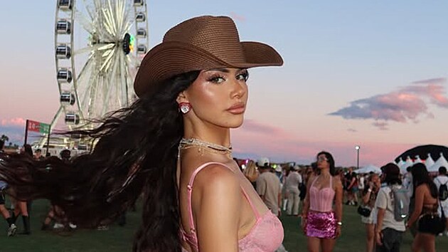 Dominique Alagia se vydala na festival Coachella