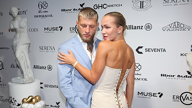 Nela Slováková přišla opět ve velmi provokativním outfitu.