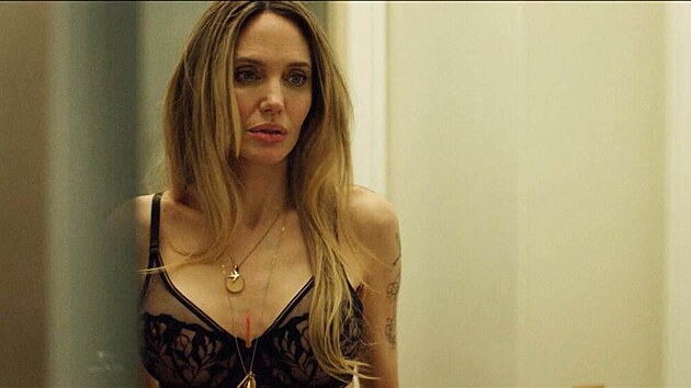 Angelina Jolie