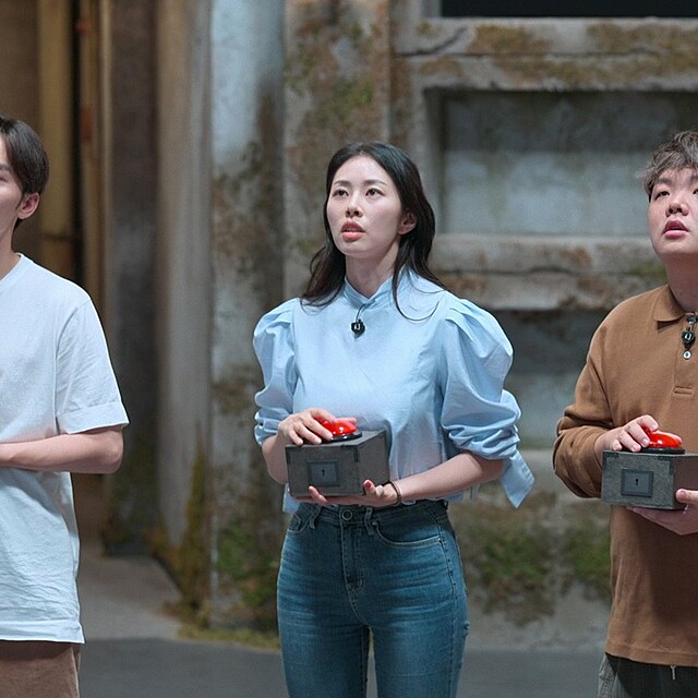 První řada korejské reality show Ďáblův plán šokovala diváky Netflixu svým zvratem, který se začal formovat ve třetím díle. Nebyl napsán ve scénáři, stal se sám od sebe díky tomu, že do chování a strategie soutěžících nikdo nezasahoval.