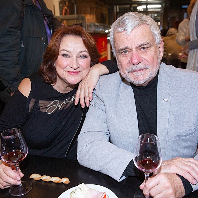 Petr Štěpánek, Zlata Adamovská