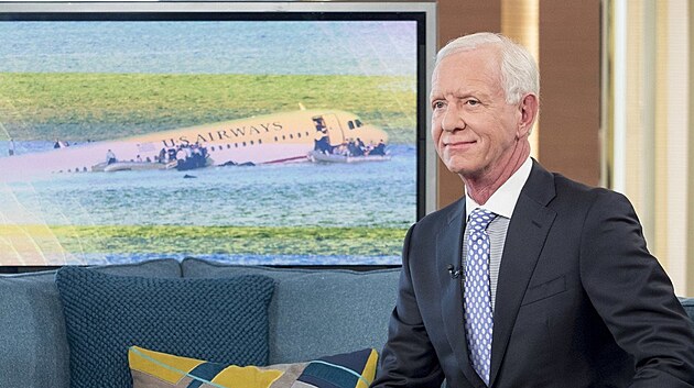 Chesley Sullenberger hovoří o svém přistání na řece Hudson.