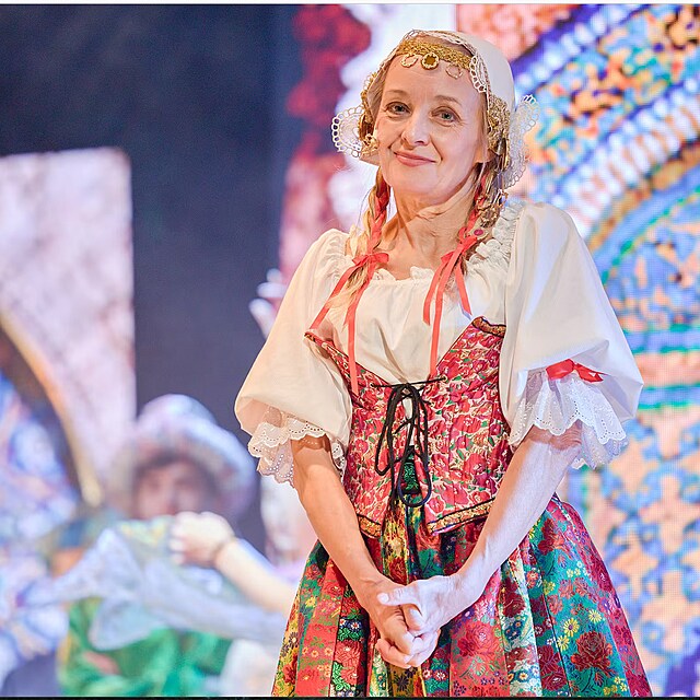 V Divadle Broadway se objevuje kupříkladu jako chůva La Mad, kterou hraje v muzikálu Lotrando a Zubejda.