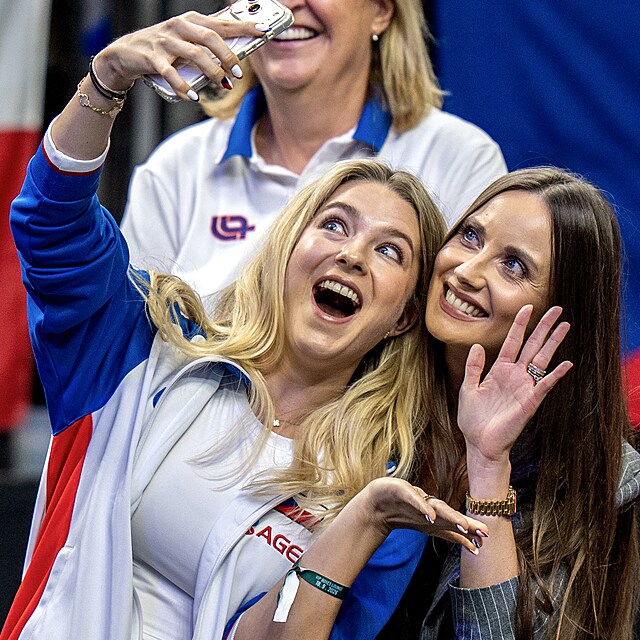 Lucie Neumannová, Ester Berdychová