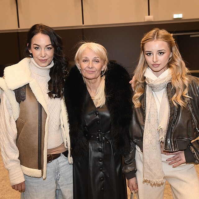 Agáta Hanychová, Veronika Žilková, Kordula Stropnická