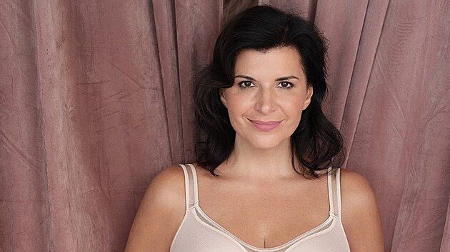 Andrea Kalivodová se před objektivem proměnila na modelku spodního prádla