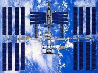 Celkový pohled na Mezinárodní vesmírnou stanici