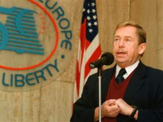 Bývalý prezident Václav Havel na návtv v Rádiu Svobodná Evropa.