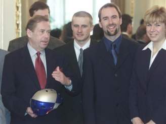 Prezident Havel s helmou od Alee Valenty