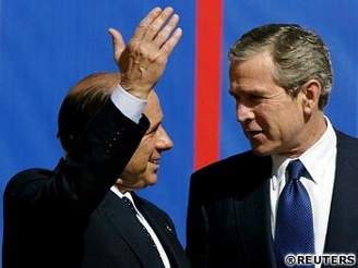 Italský premiér Berlusconi prohlásil, e se snail Bushe odradit od irácké války.