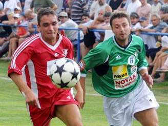 Pardubice -Jablonec: Nosek a Majsniar sledují mí