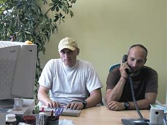 David Stuchlík (vlevo) a Josef imnek pi on-line rozhovoru na iDNES