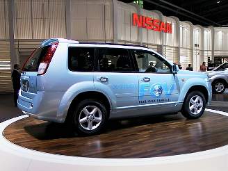 Nissan X-Trail s pohonem na palivové lánky 