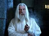 Pán Prsten: Kouzelníka Gandalfa hraje Ian McKellen.