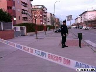 Policie uzavela madridskou tvr, kde dolo k výbuchu