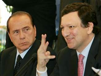 Berlusconi a Barroso