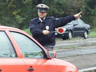 Policisté pistihli mue za volantem celkem estkrát. Ilustraní foto