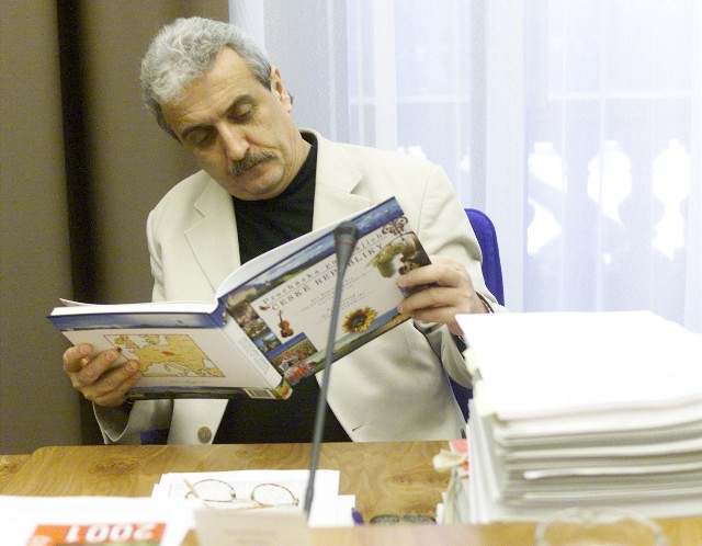 Pavel Dostál pi zasedání vládyv roce 2002