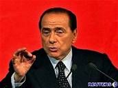 Berlusconiho pravicový tábor utril ve volbách tsnou poráku od levého stedu vedeného Romanem Prodim.