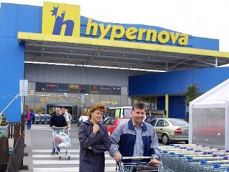 Hypernova stáhla