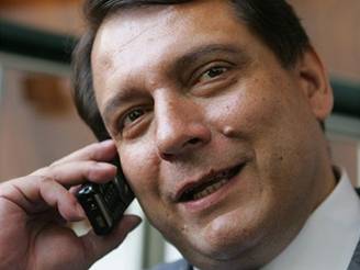 Premiér Paroubek telefonuje s kancléem Schröderem