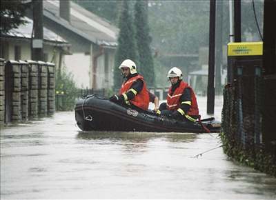 Odborníci se shodují, e by dnes podobné záplavy napáchaly mnohem mén kod.