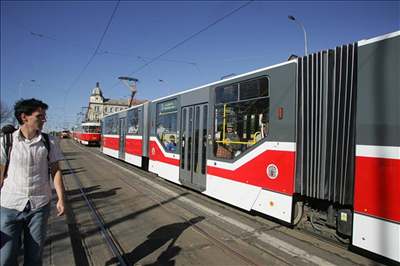 Nová nízkopodlaní tramvaj