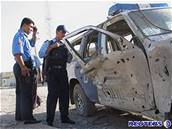 Irátí policisté elí neustálým sunnitským útokm. Ilustraní foto.