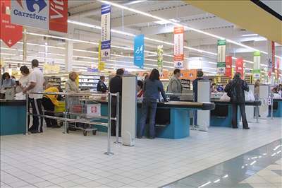 V hypermarketech Carrefour se zatím moc nezmnilo.