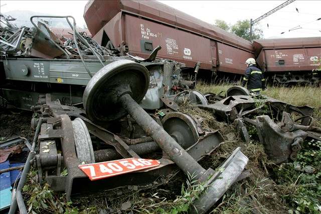Sráka nákladních vlak u elenic