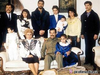 Saddm Husajn s rodinou v roce 1988
