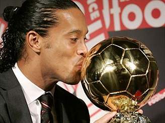 Ronaldinho se Zlatým míem