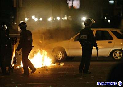 Pouliní nepokoje v Saint Denis u Paíe