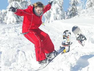 Ne koupíte první prkno, vyzkouejte snowboard z pjovny