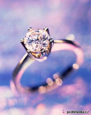 Diamantový prsten - ilustraní foto