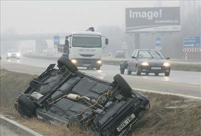 Náledí zpsobilo nehody v Jihomoravském kraji.
