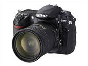 Digitální fotoaparát Nikon D200