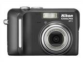 Digitální fotoaparát Nikon Coolpix P1