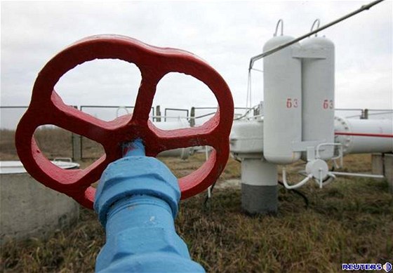 Gazprom na zaátku roku uzavel kohoutky plynovodu Ukrajin. Ilustraní foto.