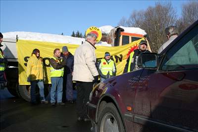 lenové sdruení Stop Temelin neprotestovali ve Wullovitz poprvé. Ilustraní foto