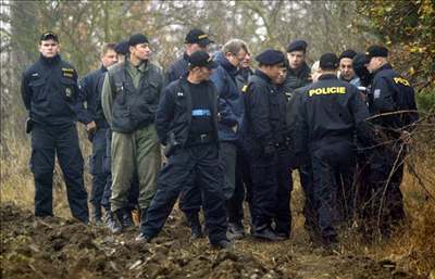 Policisté vyetují na míst sebevrady. Ilustraní foto.