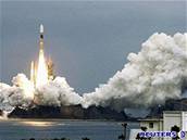 Japonská raketa vypustila do vesmíru sondu, která bude vyuívána pi kontrole letecké dopravy a pro shromaování informací o poasí.