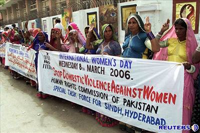 Pákistánské eny protestují v centru Hyperábádu