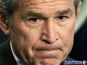 Bush nechtl pijmout zprávu CIA, tvrdí bývalý agent.