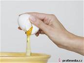 Iron is an essential element for life. Foods rich in iron are egg yolks