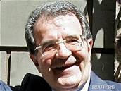 Romano Prodi me konen slavit tsné vítzství ve volbách.