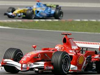 Schumacher ped Renaultem