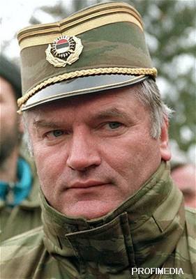 Generál Ratko Mladi je obvinn ze srebrenické genocidy.