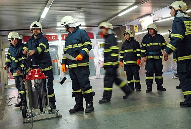 Zásah ve stanici metra I.P. Pavlova kvli rtuti